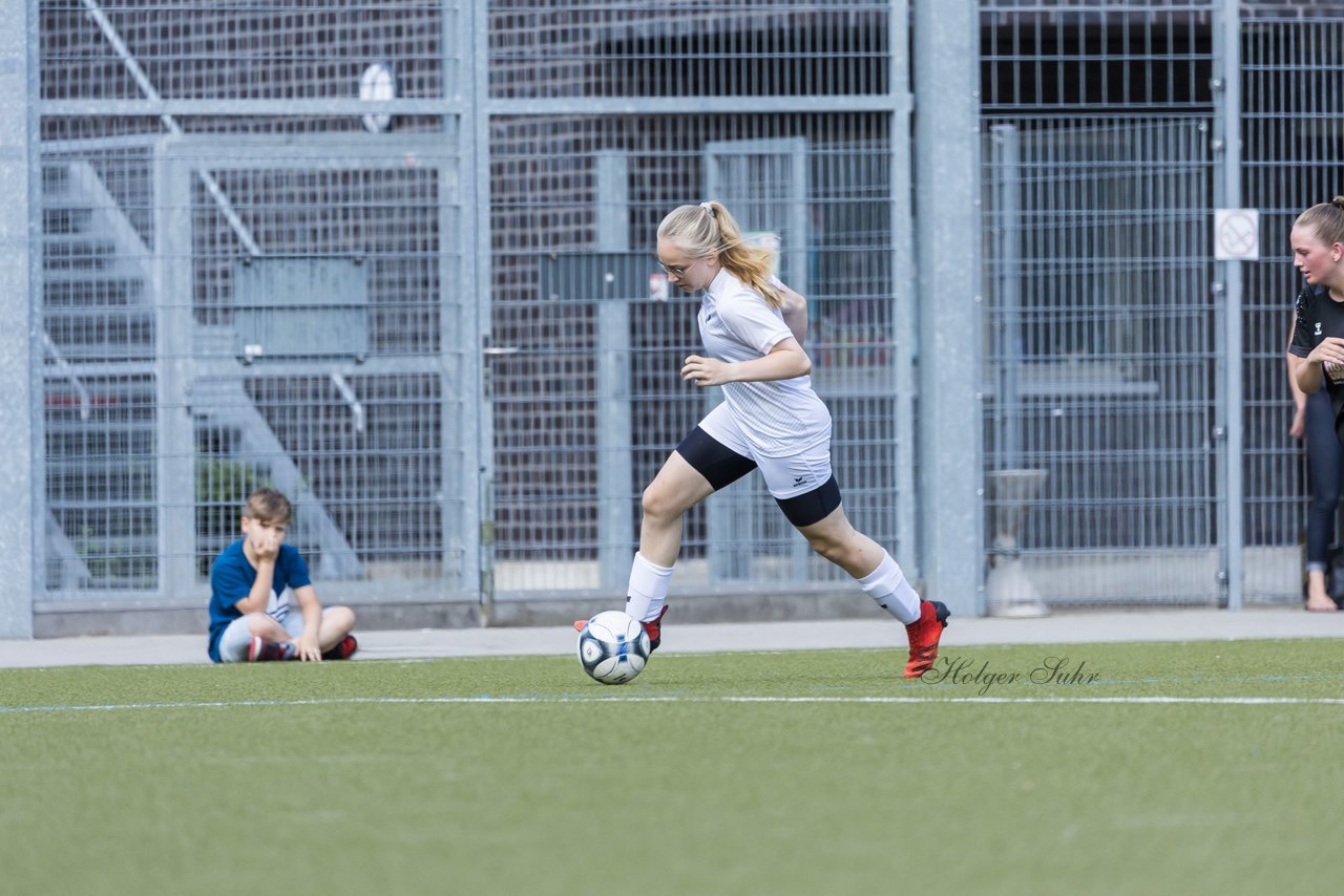 Bild 87 - wBJ Alstertal-Langenhorn - SV Henstedt-Ulzburg : Ergebnis: 4:1